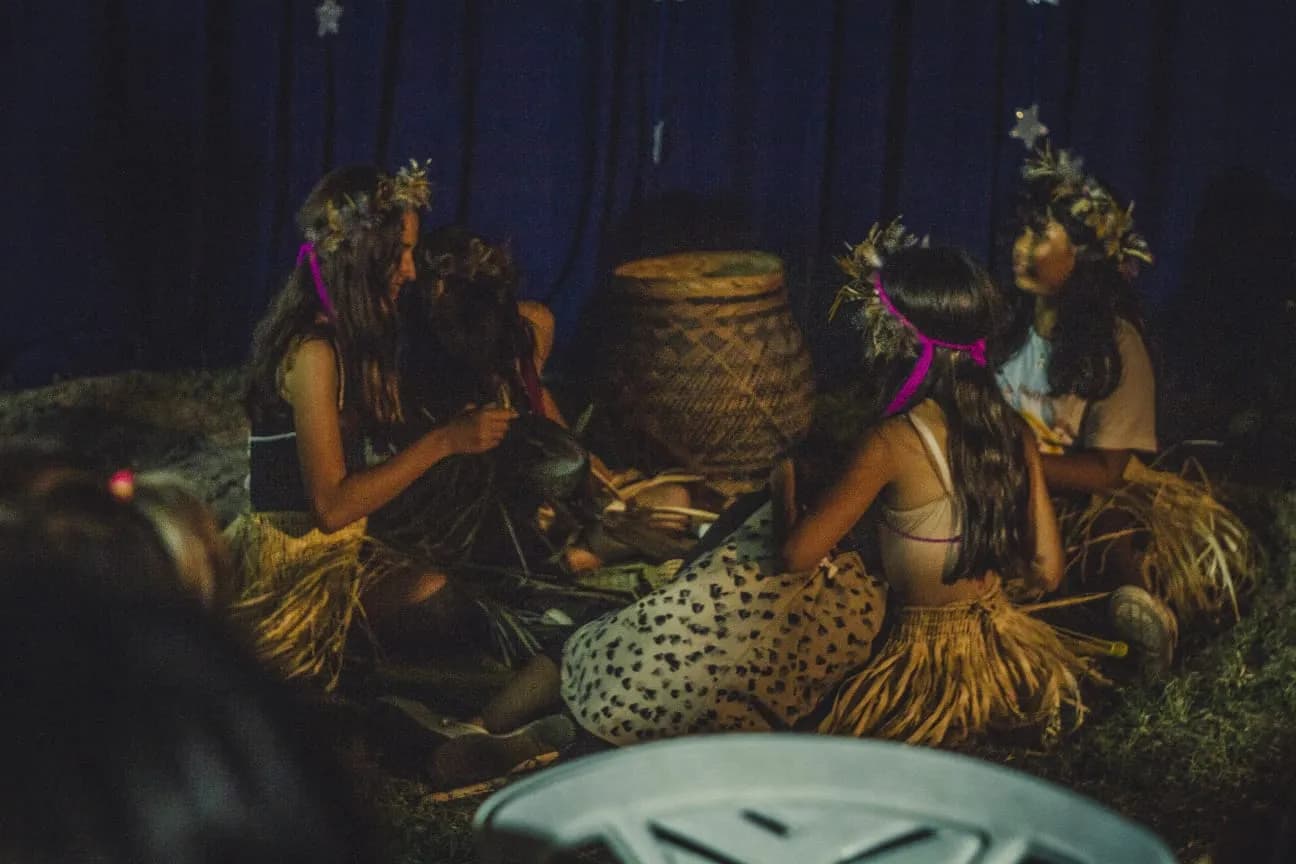 Ciranda Flor-Menina - Projeto da Escola Filhos do Sol